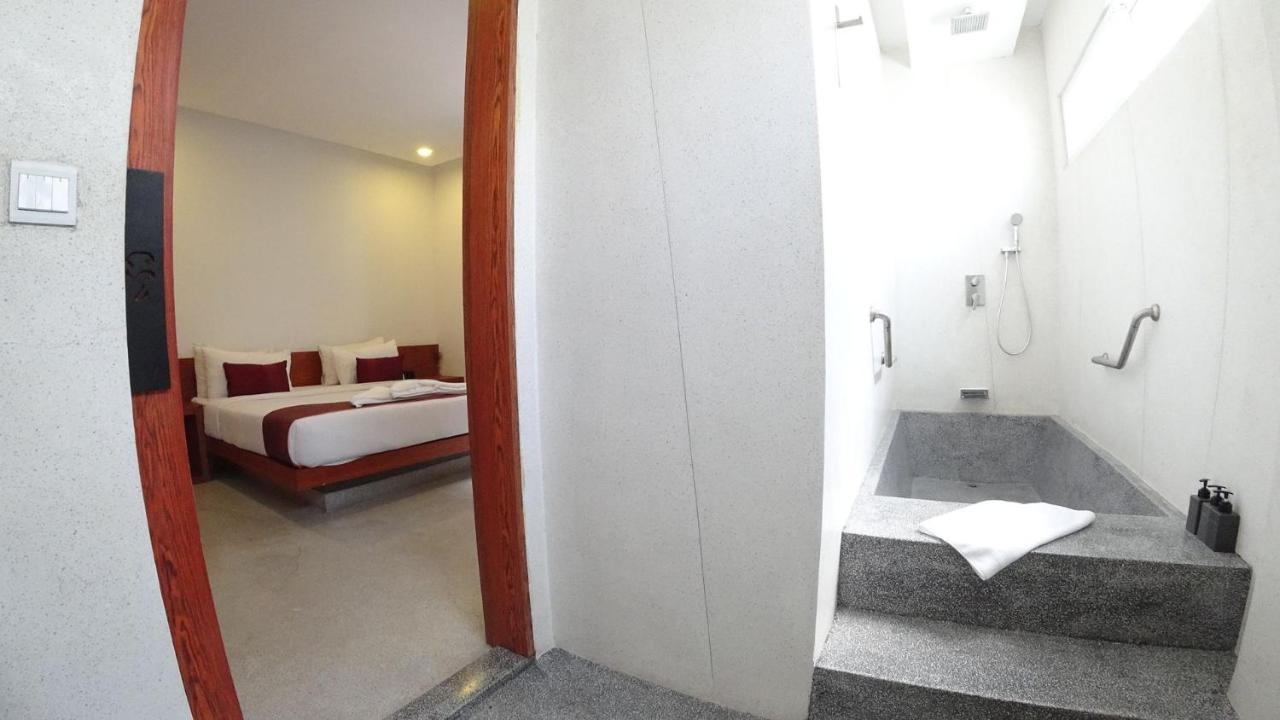 Bopha Bassac Boutique Hotel Phnom-Penh Buitenkant foto